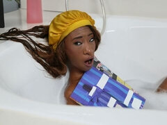 Badkamer, Zwart, Interraciaal, Penis, Kut duiken, Mager, Tatoeage, Tiener