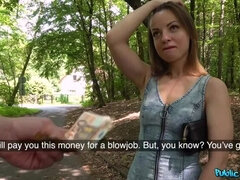 Arsch, Grosser schwanz, Schwanz, Natürlichen titten, Piercing, Öffentlich, Kurzes haar, Titten