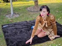 Amateur MILF Wanilianna Teases in Garden Outdoor Solo HD