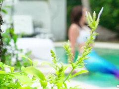 Leie, Bikini, Blasen, Hundestellung, Natürlichen titten, Im freien, Piercing, Titten