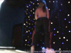 Leie, Hochschule, Flashen, Freundin, Nackt, Im freien, Öffentlich, Student