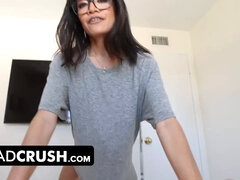 Sucer une bite, Fille, Gorge profonde, Branlette thaïlandaise, Hd, Pov, Rugueux, Criant