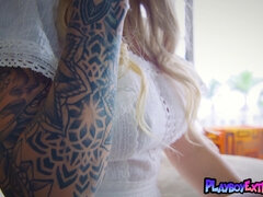 Culo, Tetas grandes, Rubia, Tetona, Coño, Afeitado, Fumando, Estriptis