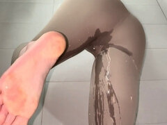 Gros cul, Pieds, Femelle, Fétiche, Culottes ou slips, Pisser, Douche, Solo