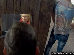 Bondage discipline sadomasochisme, Grote mammen, Pijpbeurt, Sperma shot, Muurgat, Hardcore, Orgasme, Feest