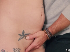 Blasen, Braunhaarige, Kehlenfick, Faustfick, Hardcore, Milf, Rau, Taboo