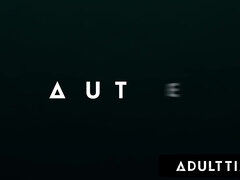 アジア人, イマラチオ, 医者, なめる, オマンコ, 現実, ゴックンする, ティーン