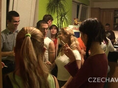 素人, デカパイ, フェラチオ, 茶髪の, チェコ, 自然山雀, パーティ, ティーン