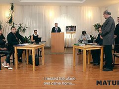 デカパイ, 巨乳な, 浮気者, チェコ, バック, お婆さん, Hd, 自然山雀