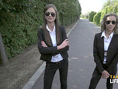 Anal, Negro, Rubia, Mamada, Lamidas, Pov, Público, Trio