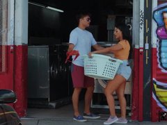 Arsch, Grosser arsch, Braunhaarige, Auto, Spermaladung, Hardcore, Latina, Öffentlich