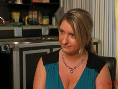 Gros cul, Gros seins, Sucer une bite, Plantureuse, Femme couguar, Mature, Mère que j'aimerais baiser, Fils