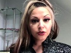 Bruinharig, Dominante vrouw, Slaaf, Softcore pornografie, Alleen