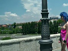 На публике, Рабыни