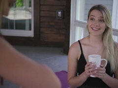 Rondborstig, Classisch, Diep in de keel, Fetisj, Hd, Lesbisch, Orgasme, Kut duiken