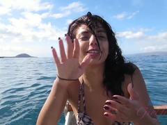 Bikini, Braunhaarige, Fussjob, Freundin, Brille, Pov, Muschi, Weibliche ejakulation