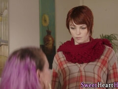 Красотки, Большие сиськи, Грудастые, Пальцем, Милф, Натуральные сиськи, Чулки, Сиськи