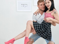 18, デカ尻, フェラチオ, 茶髪の, バック, ショートヘア, ティーン, オッパイの