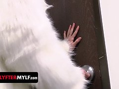 Américain, Coulisses, Éjaculer dans la bouche, Conversation vulgaire, Domination, Chatte, Rousse roux, Tabou