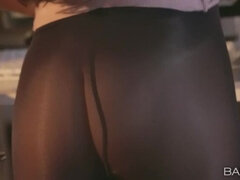 Américain, Cul, Nana, En levrette, Léchez, Chatte, Tatouage, Nénés