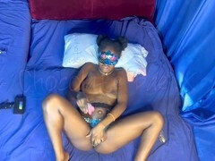 Afrikanisch, Aus dem arsch in den mund, Schwarz, Fingern, Masturbation, Orgasmus, Solo, Hure