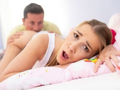 ブロンド, フェラチオ, チン, 手コキする, 馬乗り, 女子高生, スカート, ティーン