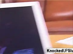 Большой член, Минет, Брюнетки, Грудастые, Семяизвержение, Голышом, Киски, Кричащие