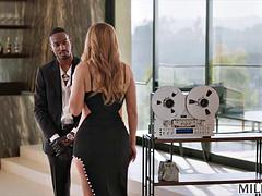 デカチン, デカパイ, 黒人, ブロンド, イギリス人, 黒人, 淫乱熟女, オッパイの