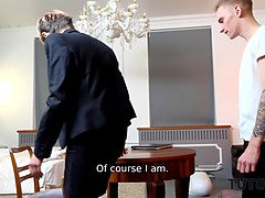 エロ熟女, Hd, 熟年, 淫乱熟女, ロシア人, ショートヘア, 生徒, 教師