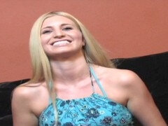 お尻, フェラチオ, なめる, マッサージ, ナイロン, 小柄, ティーン, パイ刷り