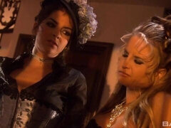 デカパイ, 茶髪の, 衣服着たままセックス, フェティッシュ, 指いじり, レズビアン, 下着, 自然山雀