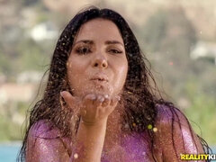 Thick latina with a big bubble butt gets boned by the pool