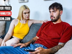 Spermaladung, Tochter, Handjob, Hardcore, Lecken, Mutti, Muschi, Flotter dreier