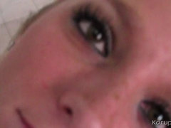 Enthousiasteling, Blond, Geschoren, Alleen