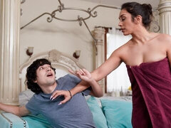 Anal, Mamada, Atrapados, Estilo perrito, Muñeca, Pajear, Tetas naturales, Tetas