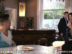 Gros cul, Grosse bite, Gros seins, Sucer une bite, Brunette brune, Hd, Hongroise, Nénés