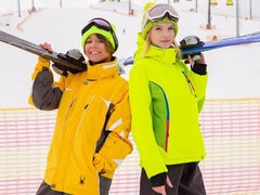 Anaal, Grote kont, Grote lul, Hondjeshouding, 1 man 2 vrouwen, Hardcore, Mager, Tiener