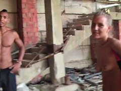 Bikini, Sexo duro, Indio