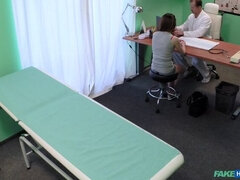 フェラチオ, 浮気者, 手コキする, なめる, ティーン, オッパイの, ユニフォーム, のぞき