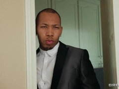 Анальный секс, Большой член, Большие сиськи, Двойное проникновение, Хд, Межрасовый секс, Милф, Втроем