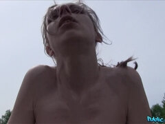 Amateur, Mamada, Coche, Desnudo, Al aire libre, Pov, Público