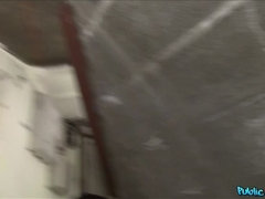 Grosse titten, Blasen, Braunhaarige, Hundestellung, Handjob, Im freien, Pov, Öffentlich