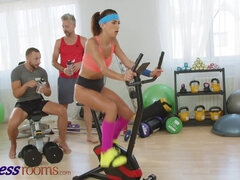 Anal, Morena, Francés, Gimnasio, Hd, Orgasmo, Trio, Tetas