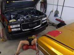 Grote mammen, Pijpbeurt, Bruinharig, Auto, Vies, Hondjeshouding, Moeder die ik wil neuken, Gezichtspunt