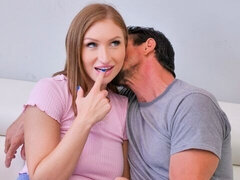 Grosse bite, Sucer une bite, En levrette, 2 femmes 1 homme, Mère que j'aimerais baiser, Pénis, Maigrichonne, Nénés