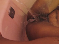 Badkamer, Masturbatie