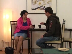 茶髪の, チェコ, チン, 毛深い, ハードコア, Hd, 母, ショートヘア