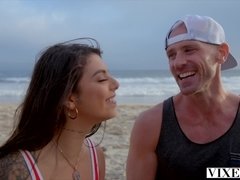 69, Tir de sperme, Gorge profonde, 2 femmes 1 homme, Hd, Chatte, Chevaucher, Lécher le sphincter