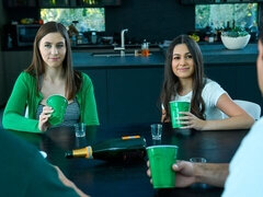 Минет, Брюнетки, Собачьи, Группа, Оргии, Бритые, Молоденькие, Сиськи