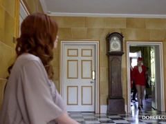 Culo grande, Morena, Garganta profunda, Europeo, Pajear, Tacones, Medias largas, Trio